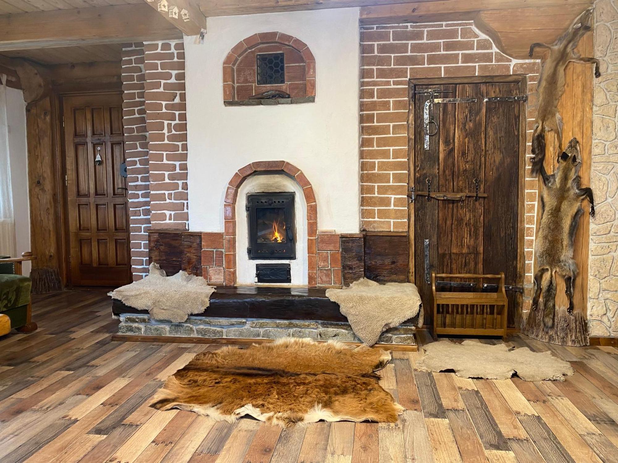 발레니드몬티 Casa Cu Sindrila 빌라 외부 사진