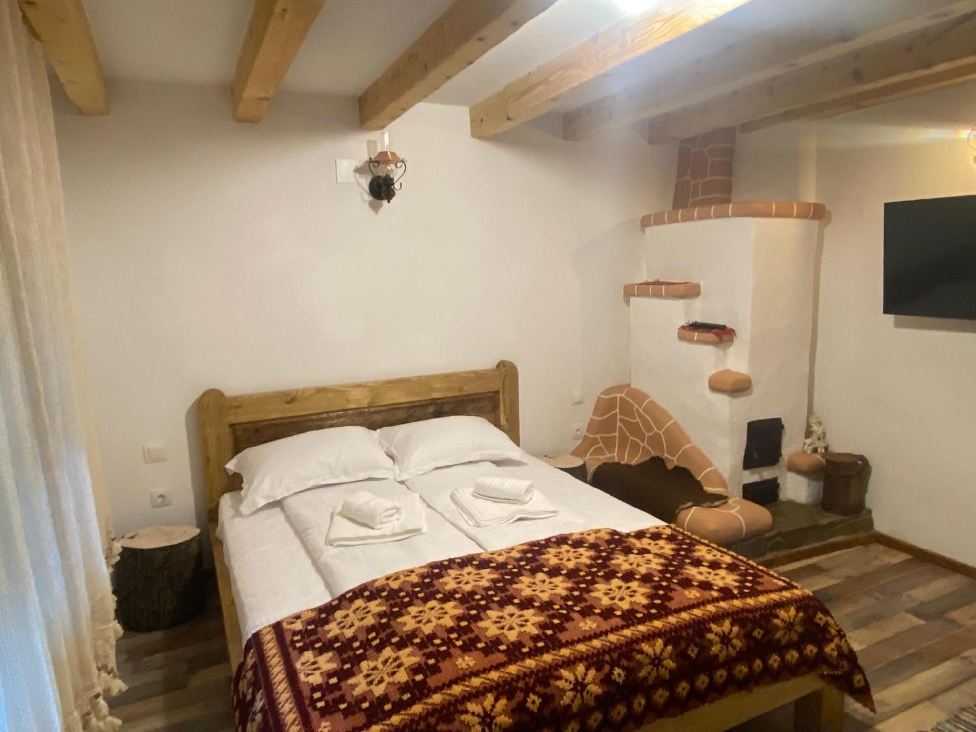 발레니드몬티 Casa Cu Sindrila 빌라 외부 사진