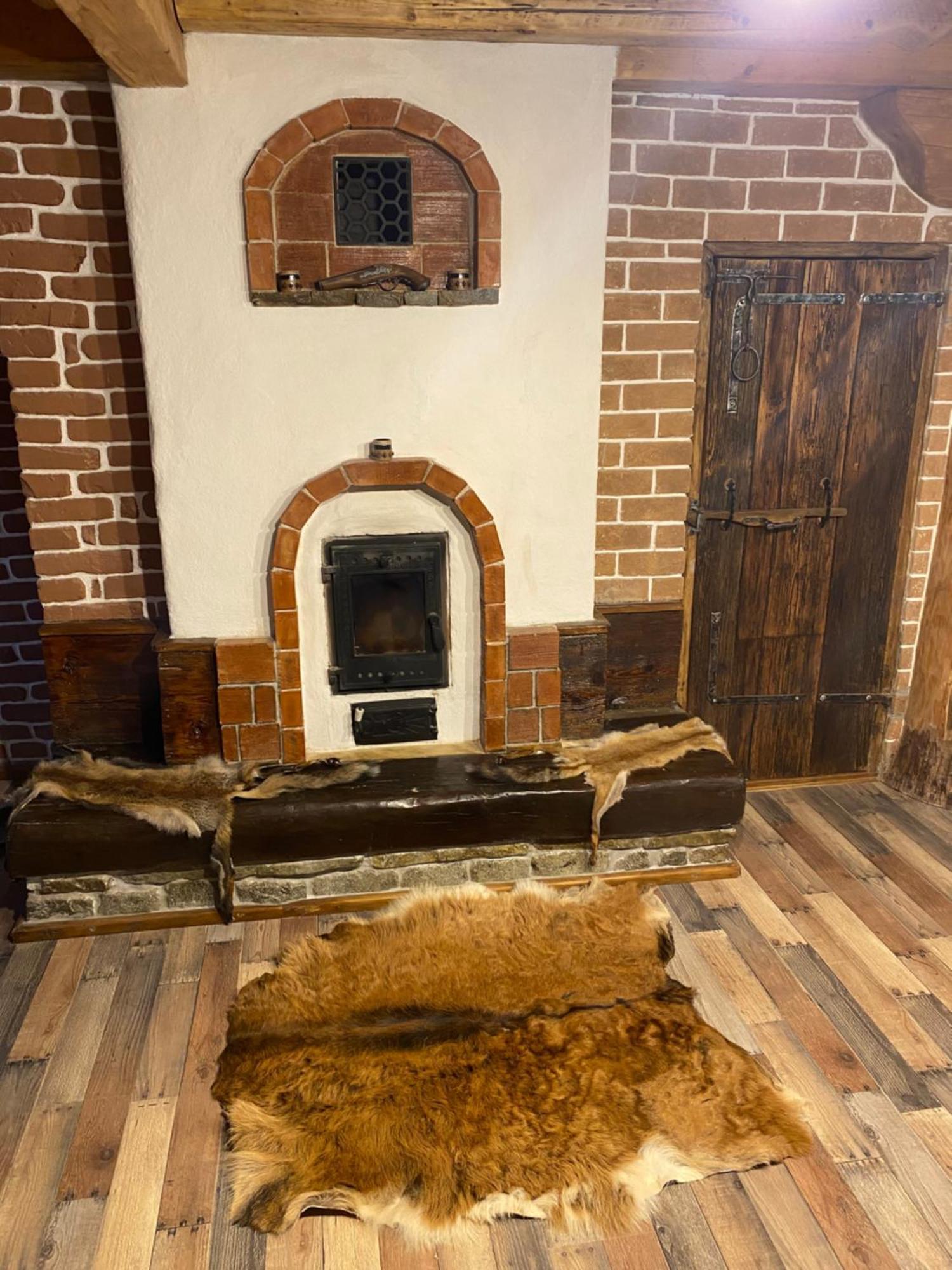 발레니드몬티 Casa Cu Sindrila 빌라 외부 사진